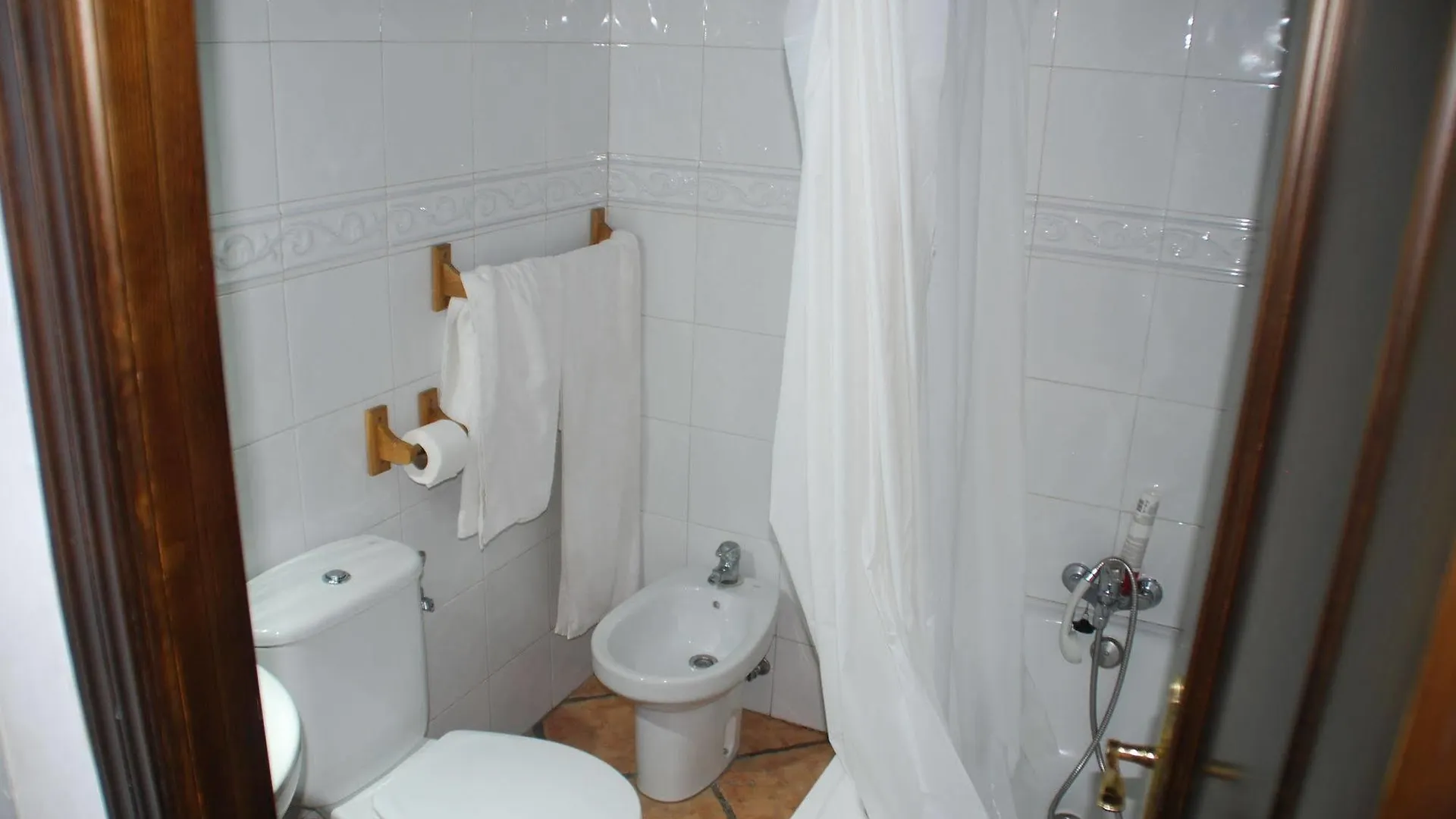 Pension La Cantarera Guest house