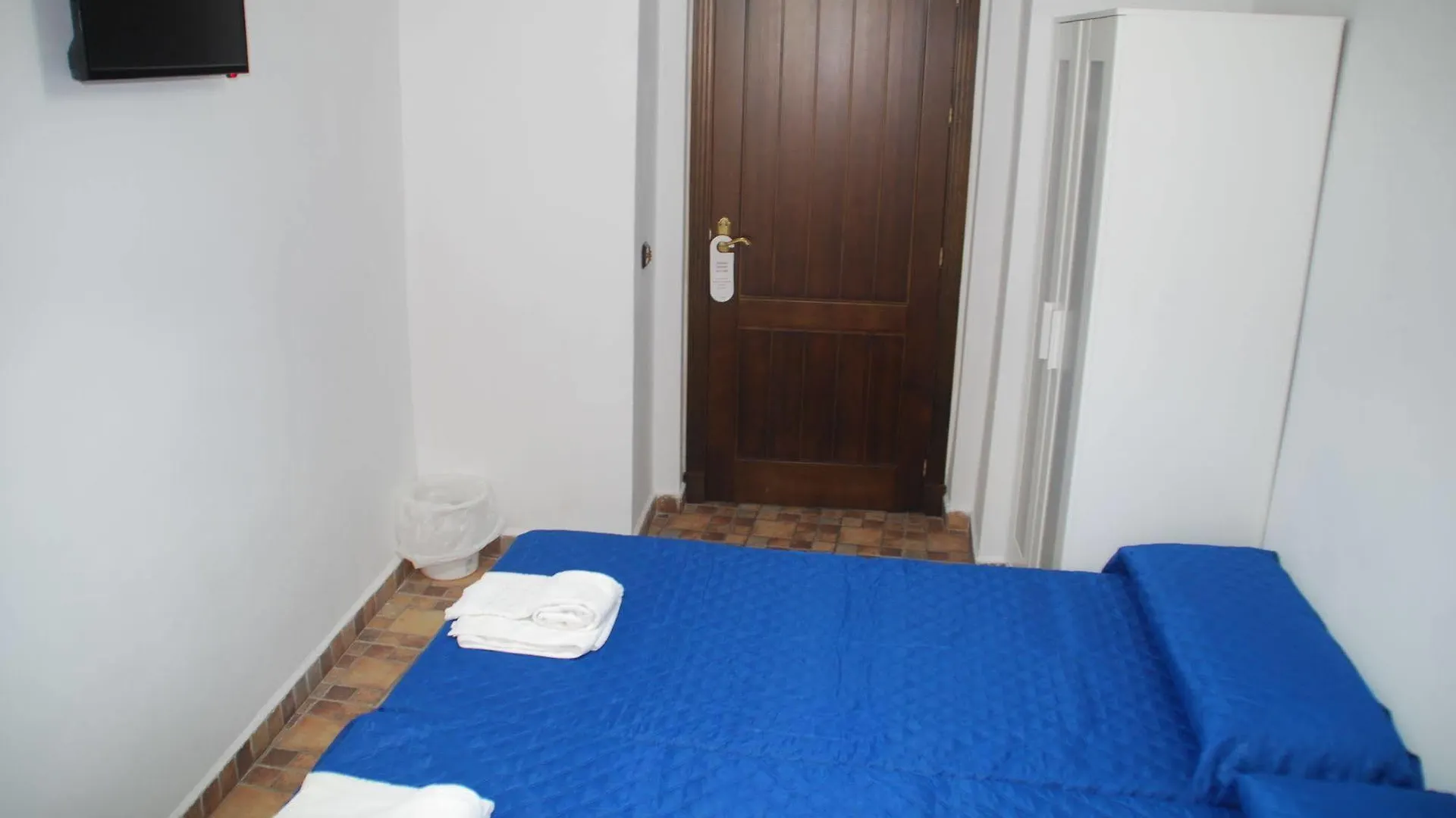 Pension La Cantarera Cádiz 2*,