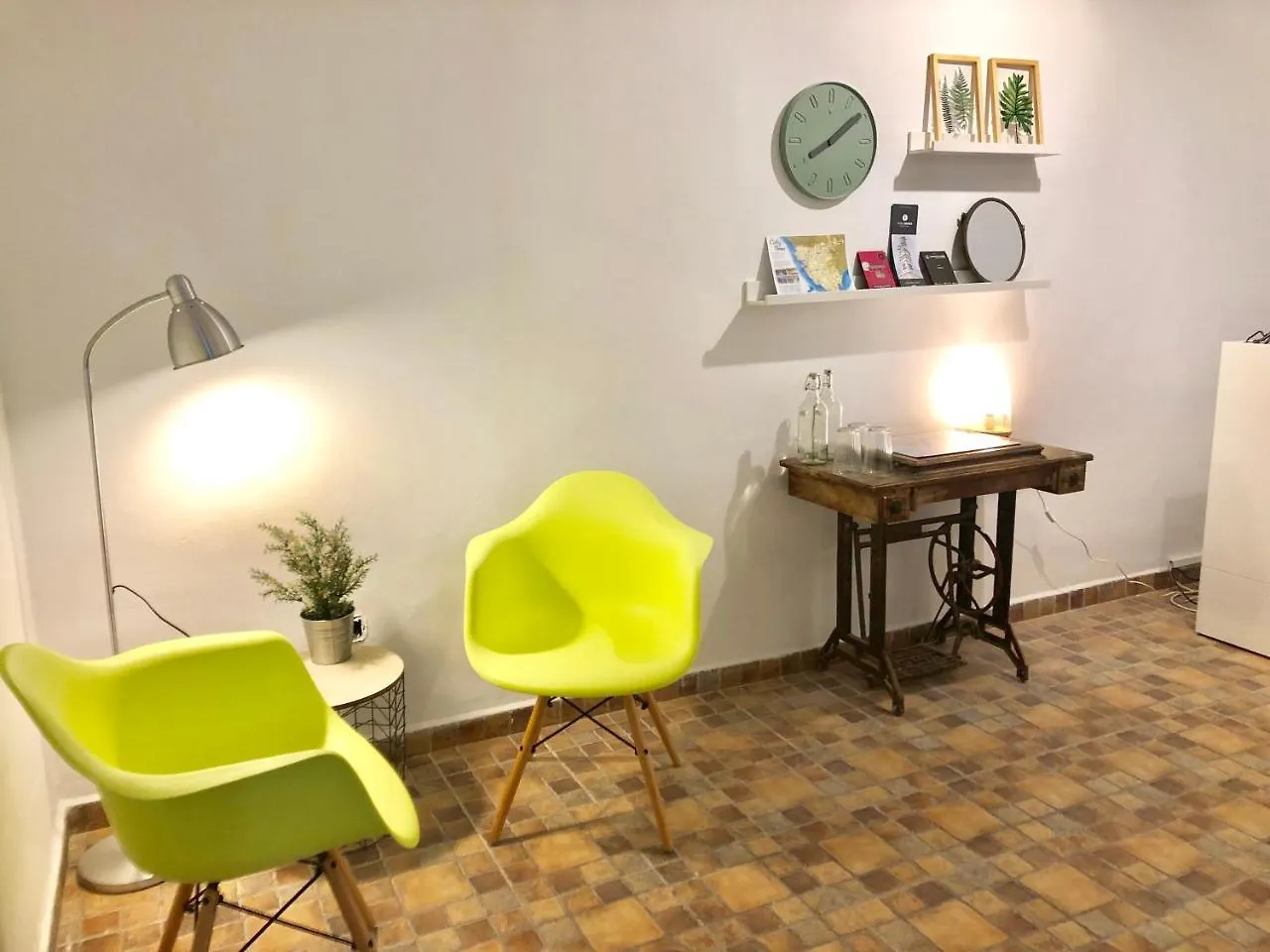 Pension La Cantarera Cádiz 2*,